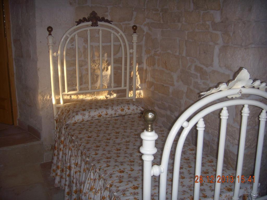 Trullo Montetrecarlini Villa Alberobello Habitación foto
